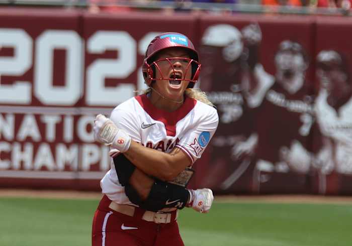 Jayda Coleman roars to life in Oklahoma's win over Clemson.